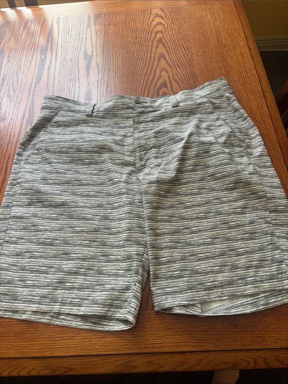 Men's Gray Striped golf shorts